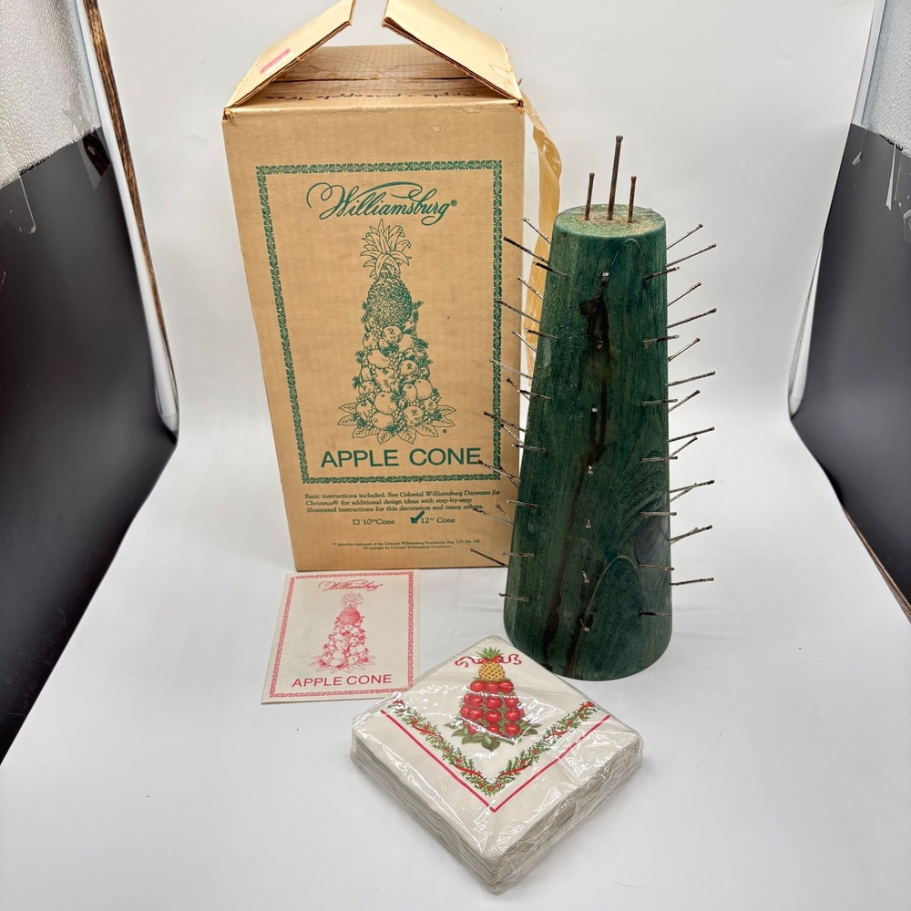 Vtg Colonial Williamsburg Apple Pineapple Cone 12" Wood Fruit Pyramid Napkins